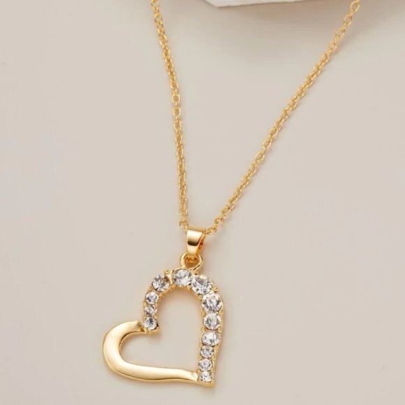 Heart of Radiance Rhinestone Pendant Necklace - Picture 2 of 4